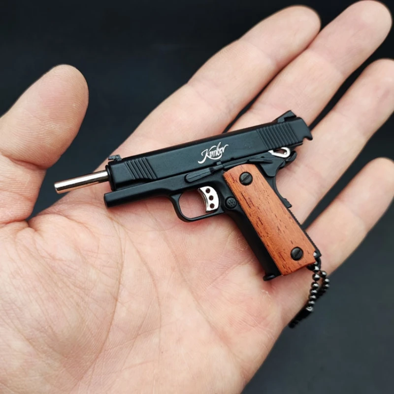 Toy Guns Pistol Keychain Gun Keychain Toy Pistol Toys Fidget Gun Toy 1:3 Colt 1911 Mini PUBG Metal Model Decoration Key Chain