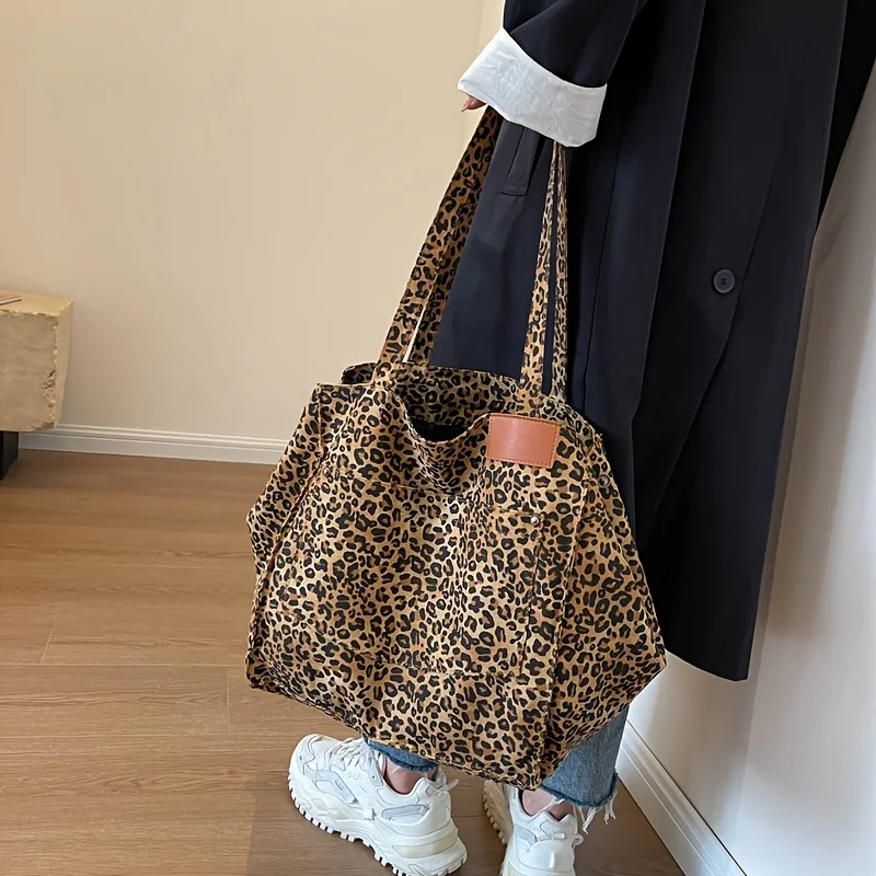Stylish Leopard Print Tote Bag for Women Lightweight Shoulder Bag with Brown Accents, Perfect for Commuting Handbag Travel Bag