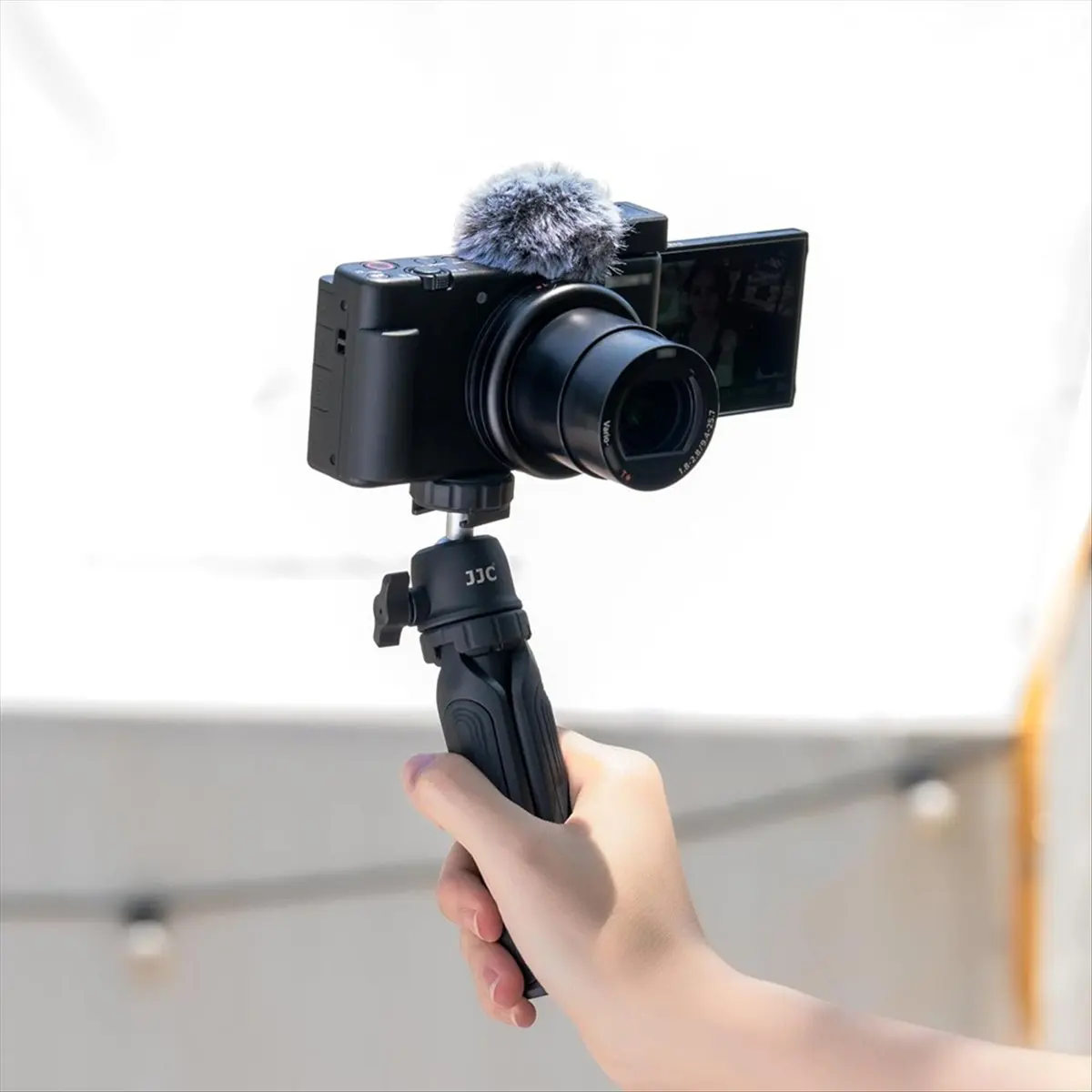 N05R JJC 콜드슈 윈드 머프 ( ZV-E10 ZV-1 II/ZV1/ZVE1 Vlog 카메라용), 퍼리 윈드쉴드 (콜드슈 마운트 어댑터 포함)