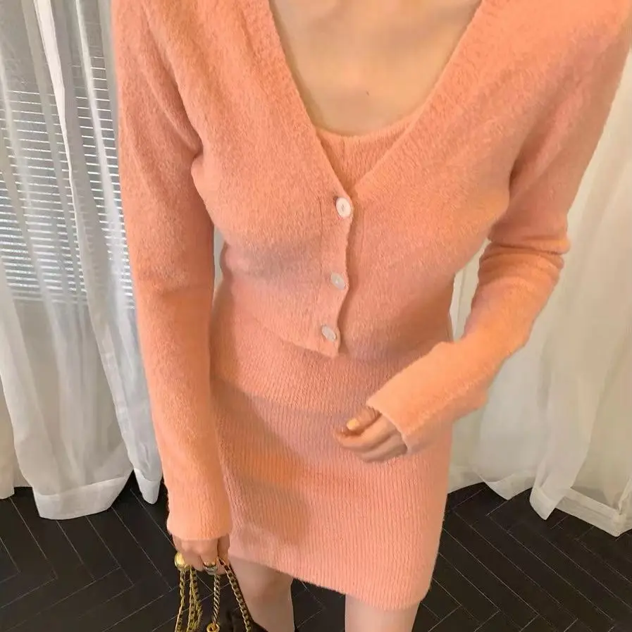 

V-Neck Short Knitted Cardigan Women's Slim Fit Sweater Hanging Mini Dress Two Piece Set Autumn 2023 Sexy Korean Fashion Suit