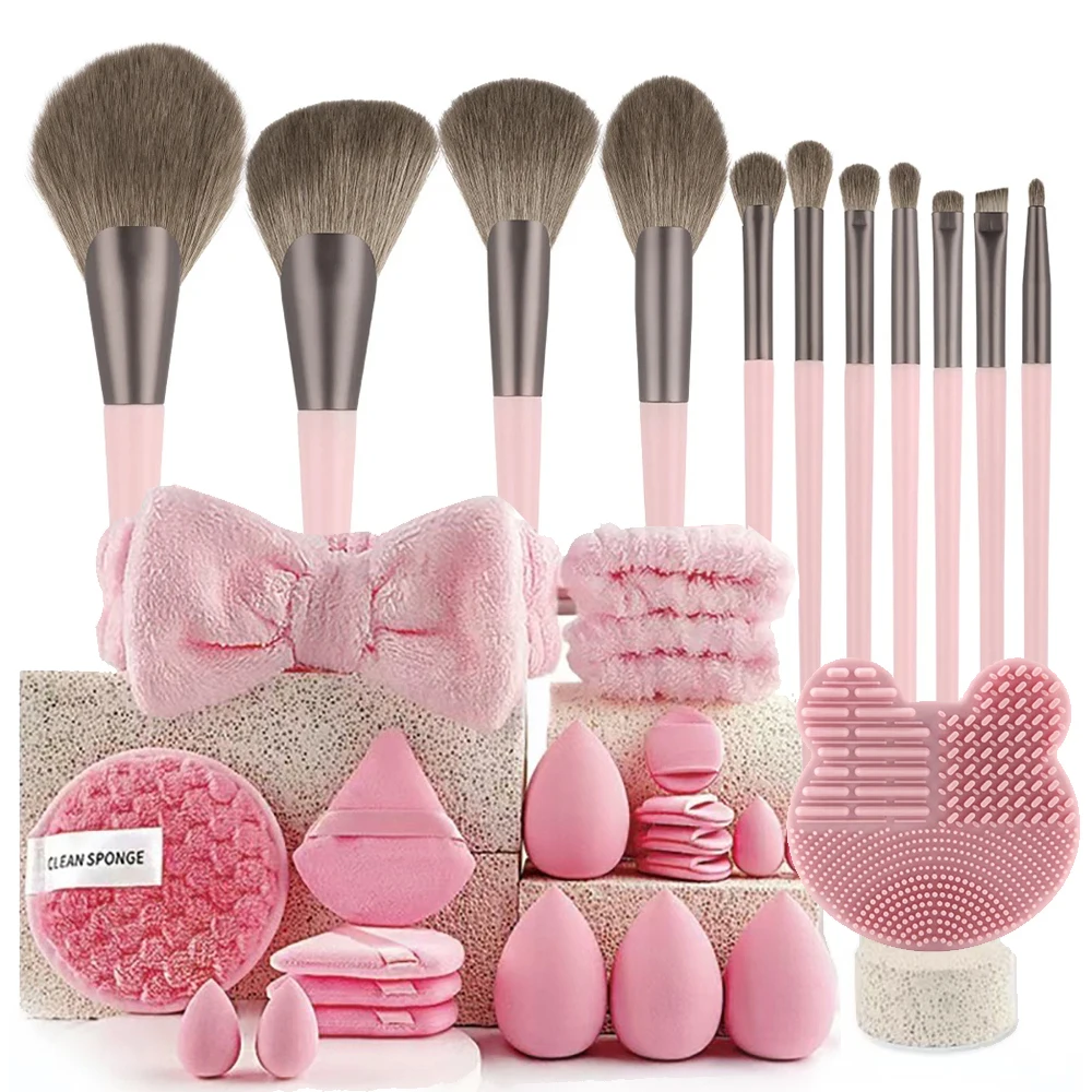Pink Makeup Kit: Complete Brush Set with Beauty Blender - Perfect Gift