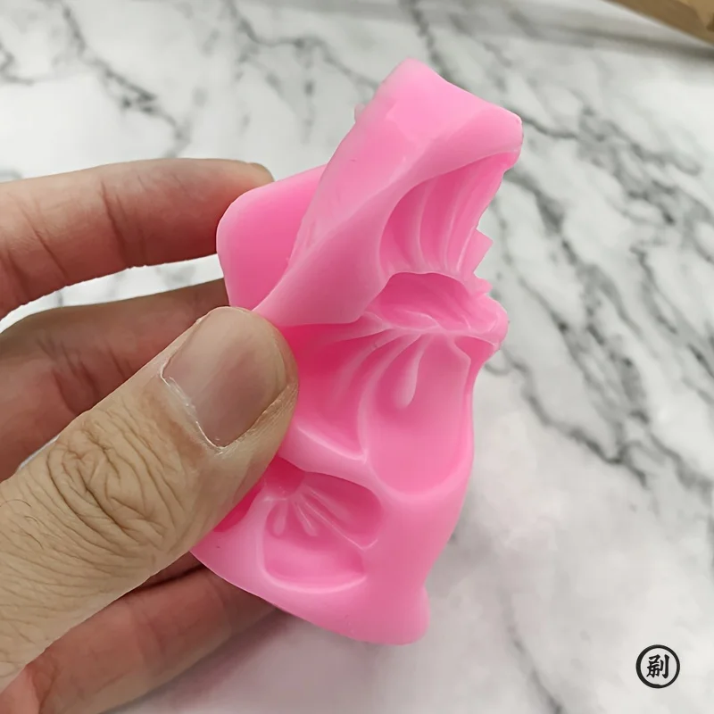 Silicone Bowknot Flower Mold 1pc Flexible and Reusable for Chocolate, Fondant, Cake and Cupcake Decorating silicone mold