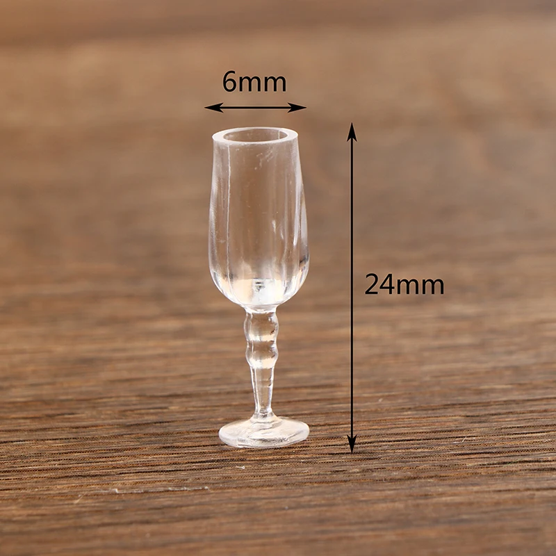 Miniature Martini Glasses | Dollhouse Cocktail Glass | Small Plastic Cups  for Doll House Food Craft (4 pcs / Clear / 26mm x 38mm)