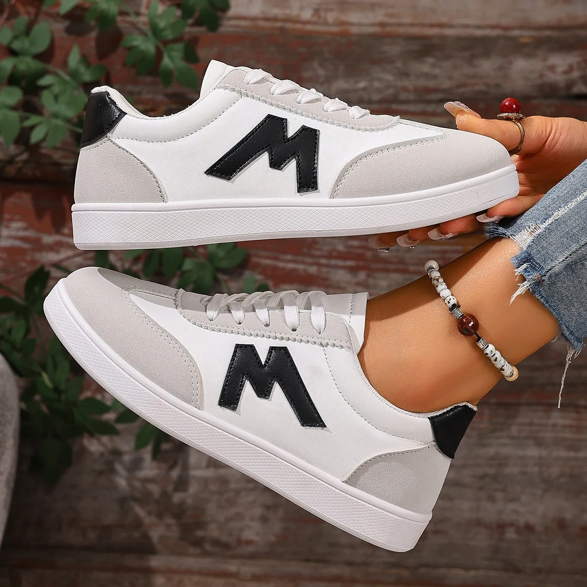 Women Designer Round Head Sneakers 2025 Deep Mouth Light Sneakers Versatile Breathable Cross Casual Sneakers Zapatos De Mujer