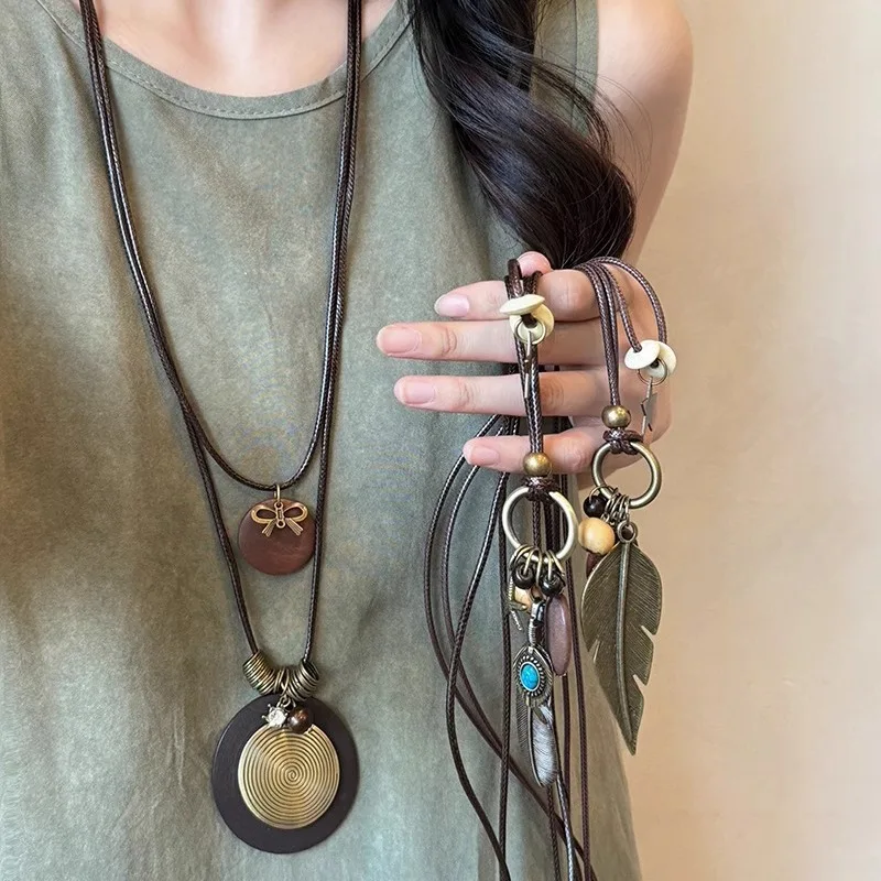 Ethnic Style Vintage Leaf Feather Star Double-deck Leather Pendant