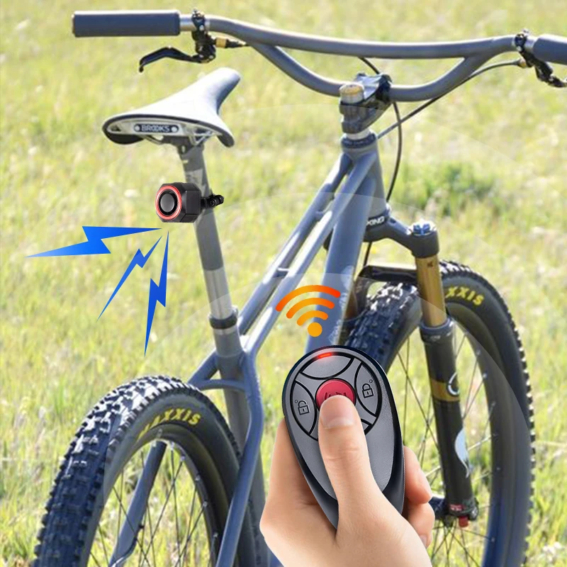 Smart Bike Tail Light for Cargo Rack Anti-theft Bike Tail Light Alarm SF33R Flashing Warning Lights for Cycling Safety