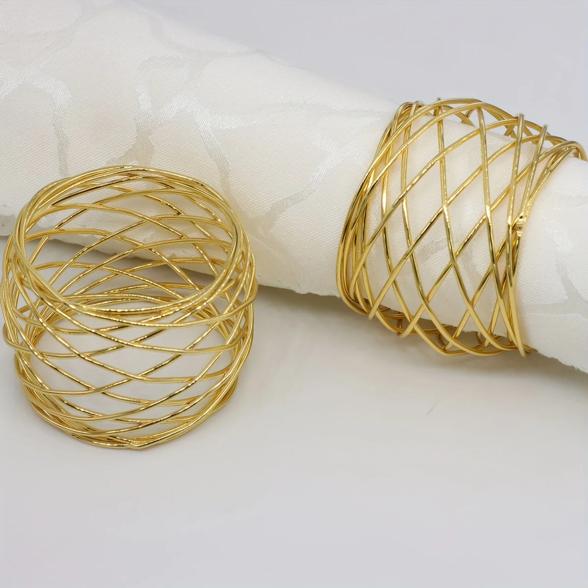 12pcs Elegant Golden Metal Napkin Rings Party and Dining Table Decor-Set of 12