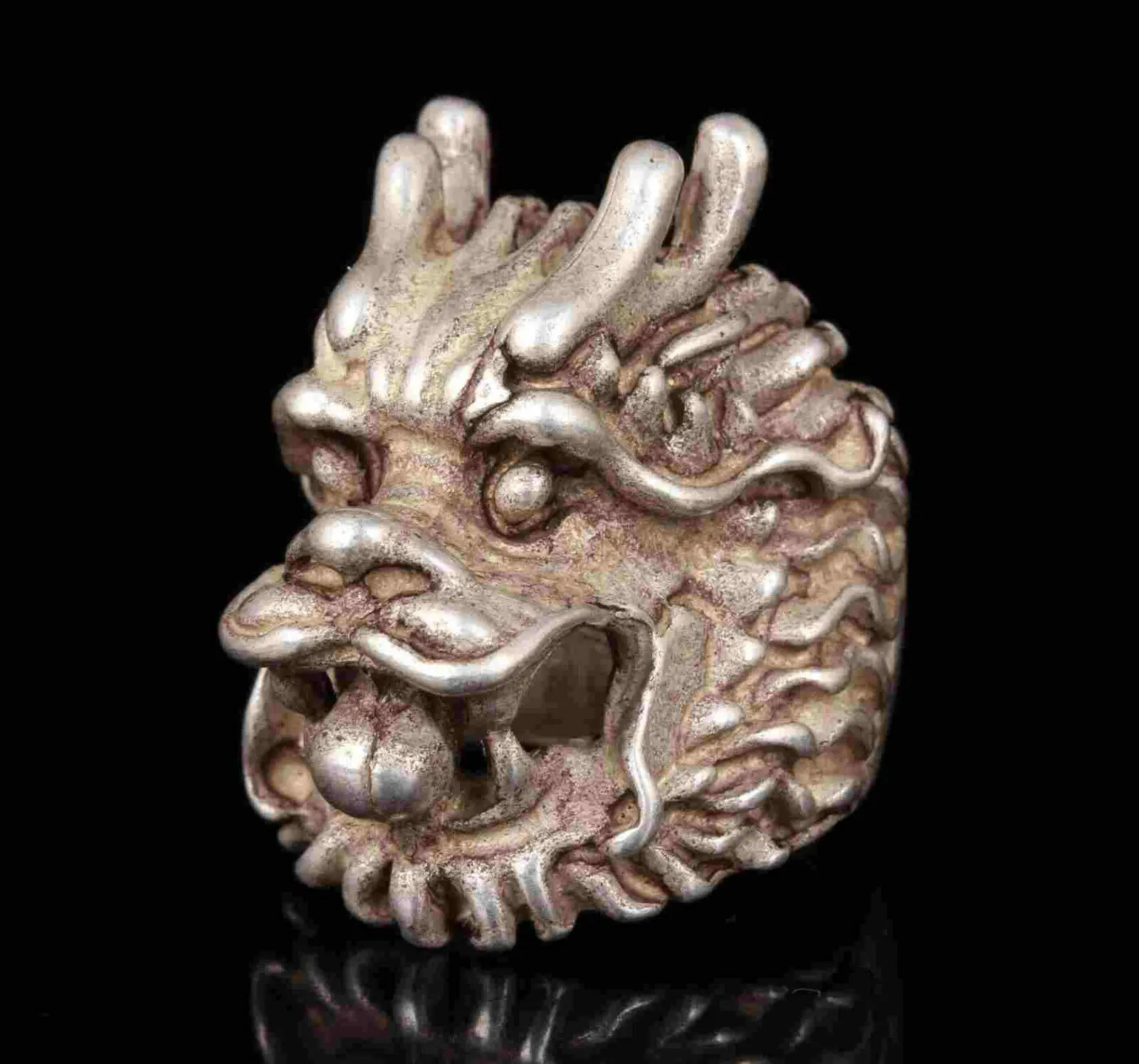 

China Collection Hand-Carved Tibetan Silver Dragon Statue Rings Gift