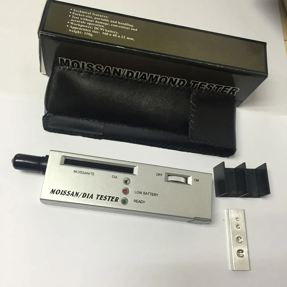 of Diamond Tester with Magnifying Glass Diamond Tester Practical Diamond Tester Pen r for Diamond Test Coin Adults