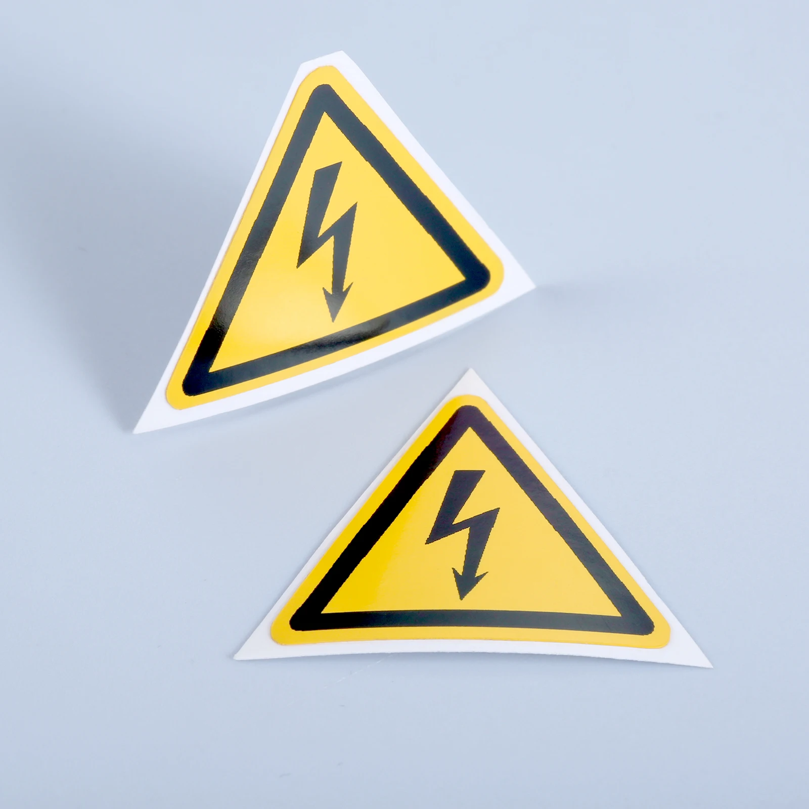 GARVALON 5pezzi Adesivi Di Avvertimento Per Alta Tensione Etichette Per Scosse Elettriche Facili Da Installare Su Superfici Lisce Per Pannelli Elettrici e Siti Di Costruzione