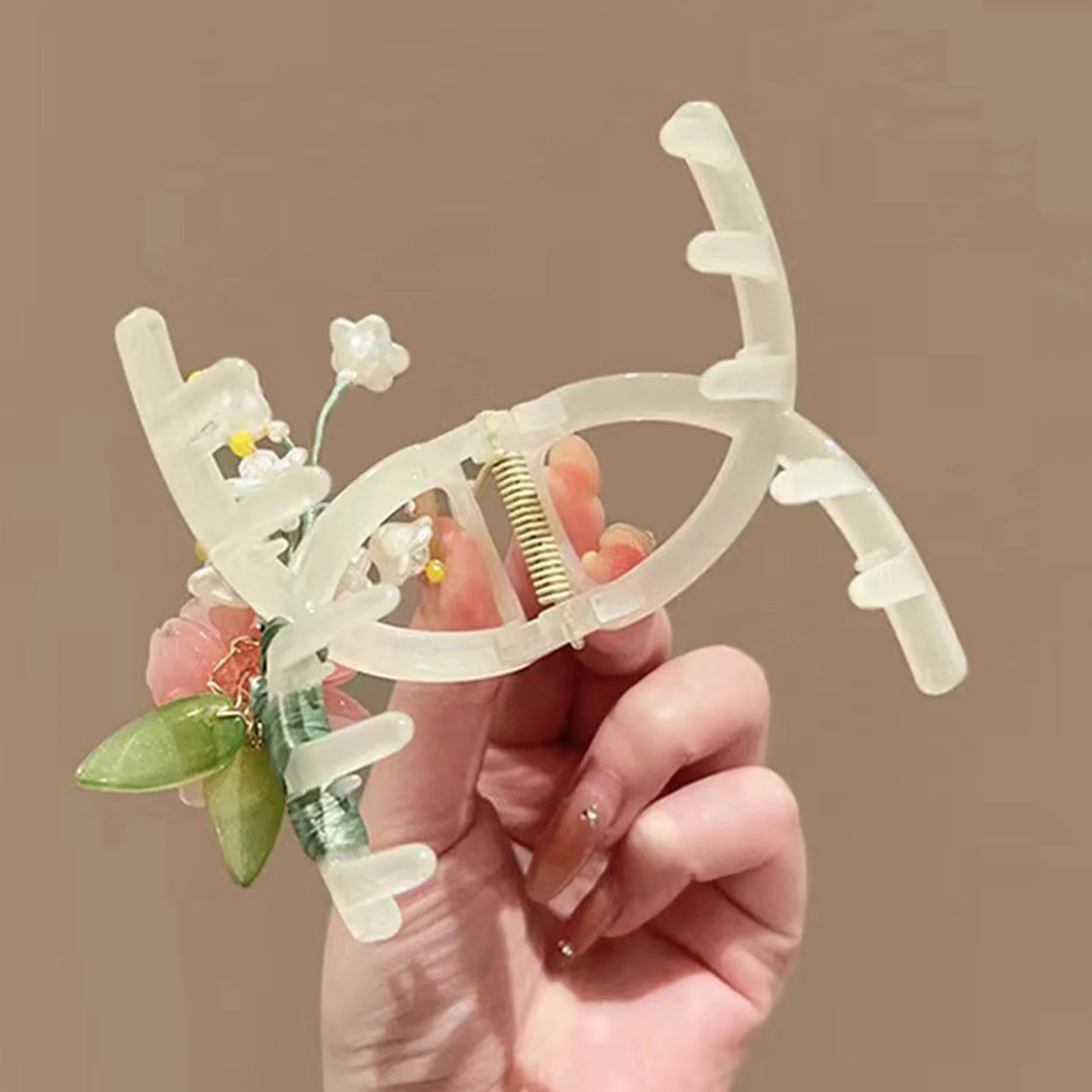 여성을위한 중국어 복고풍 스타일 머리 발톱 다양한 우아한 꽃 헤어 클립 목련 복숭아 꽃 머리핀 여름 해변 상어 클립