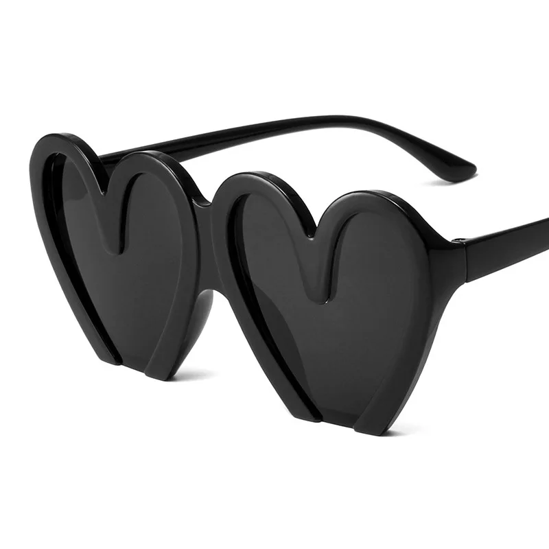 XJiea Heart Sunglasses For Women Fashion 2024 Designer Steampunk Trend Female Sun Glasses Part Lovel Eewear_voghion.com