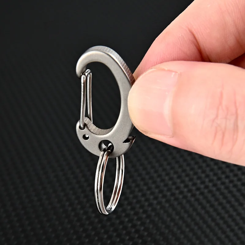 20.5MM Titanium Alloy Goldfish Keychain Buckle Mini Bottle Opener Portable Pendant EDC Tool Backpack Connection Buckle