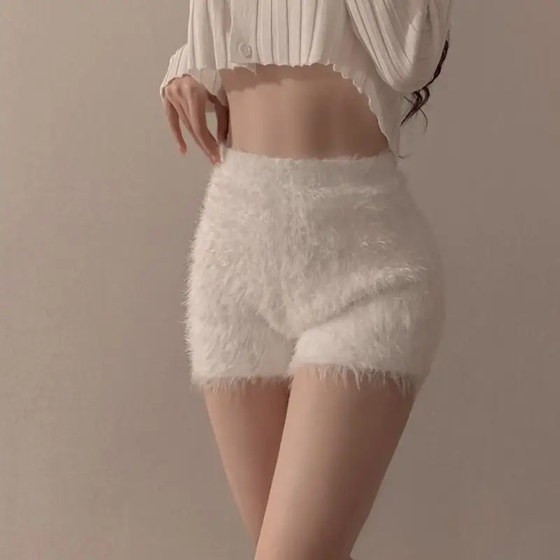 Korean Pantalones Cortos De Mujer Knitted Shorts for Women Fashion Furry High Waist Casual Summer Y2k Pants 2025 New Bottoms