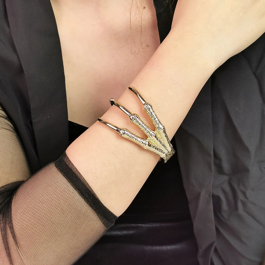 Vintage Dragon Claw Big Cuff Bracelet & Bangle Women Punk Alloy Bracelets Statement Jewelry Unique Party Accessories KDLUN 2
