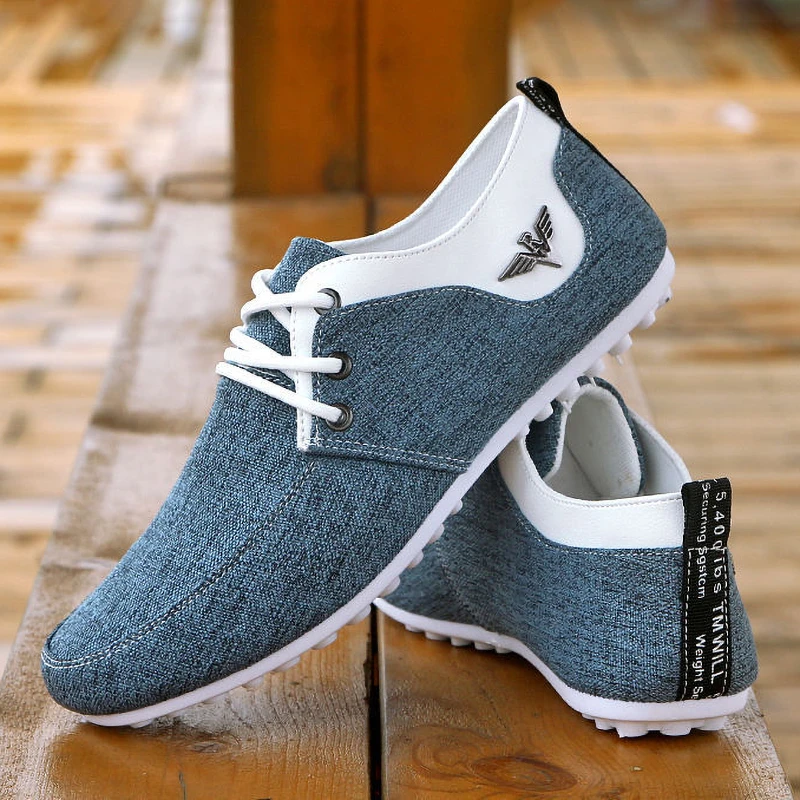 branded casual shoes