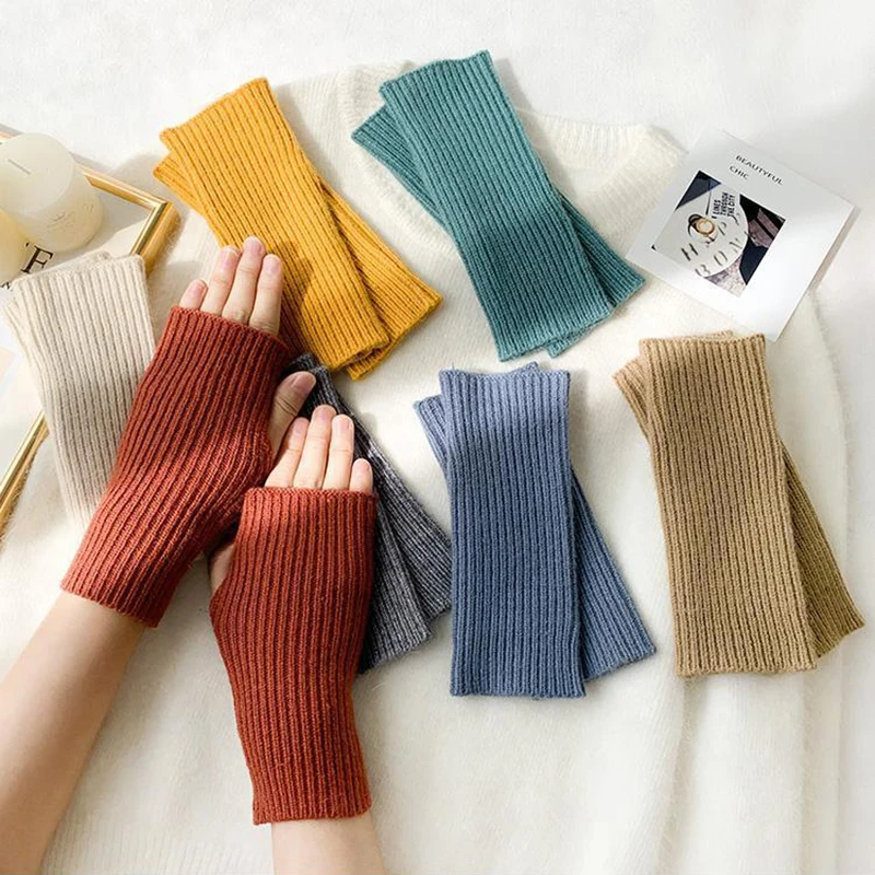 

Fashion Half-finger Gloves Women's Winter Warm and Winterproof Knitted Wrist Gloves Men's Wool Leaking Fingers Students Typing