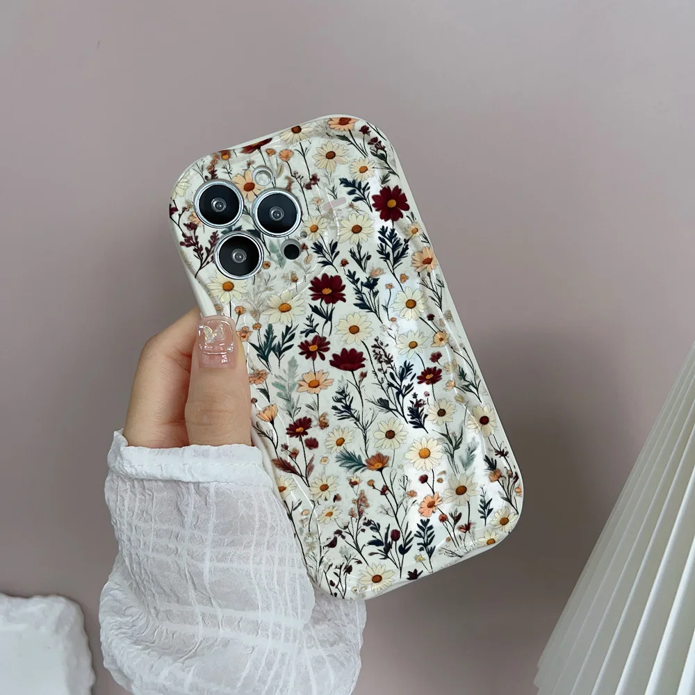 Vintage Floral Phone Case - Elegant and Stylish Design