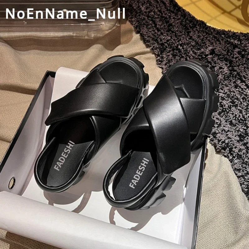 

2024 Spring and Summer New High Heel Bohemian Cross Strap Platform Slippers Ladies' Sandals