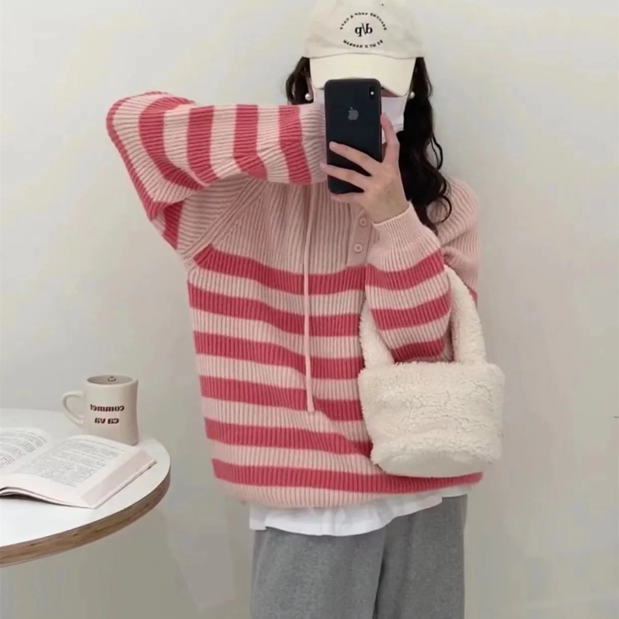 

Hooded knitted sweater women's new lazy style for autumn and winter, loose and skinny age-reducing pullover top