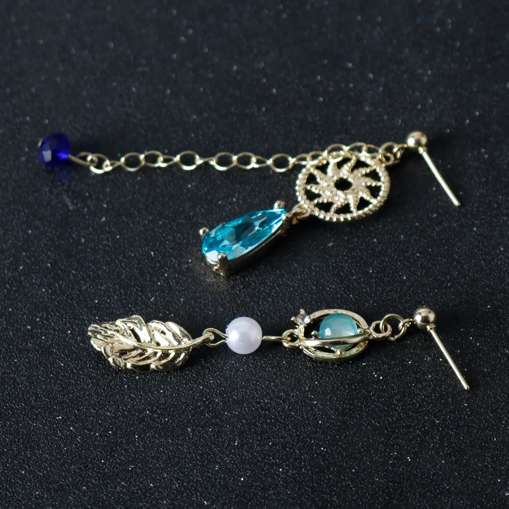 Game accessories, creative asymmetrical leaf earrings, women's accessories, tassel studded earrings, girl's birthday gift