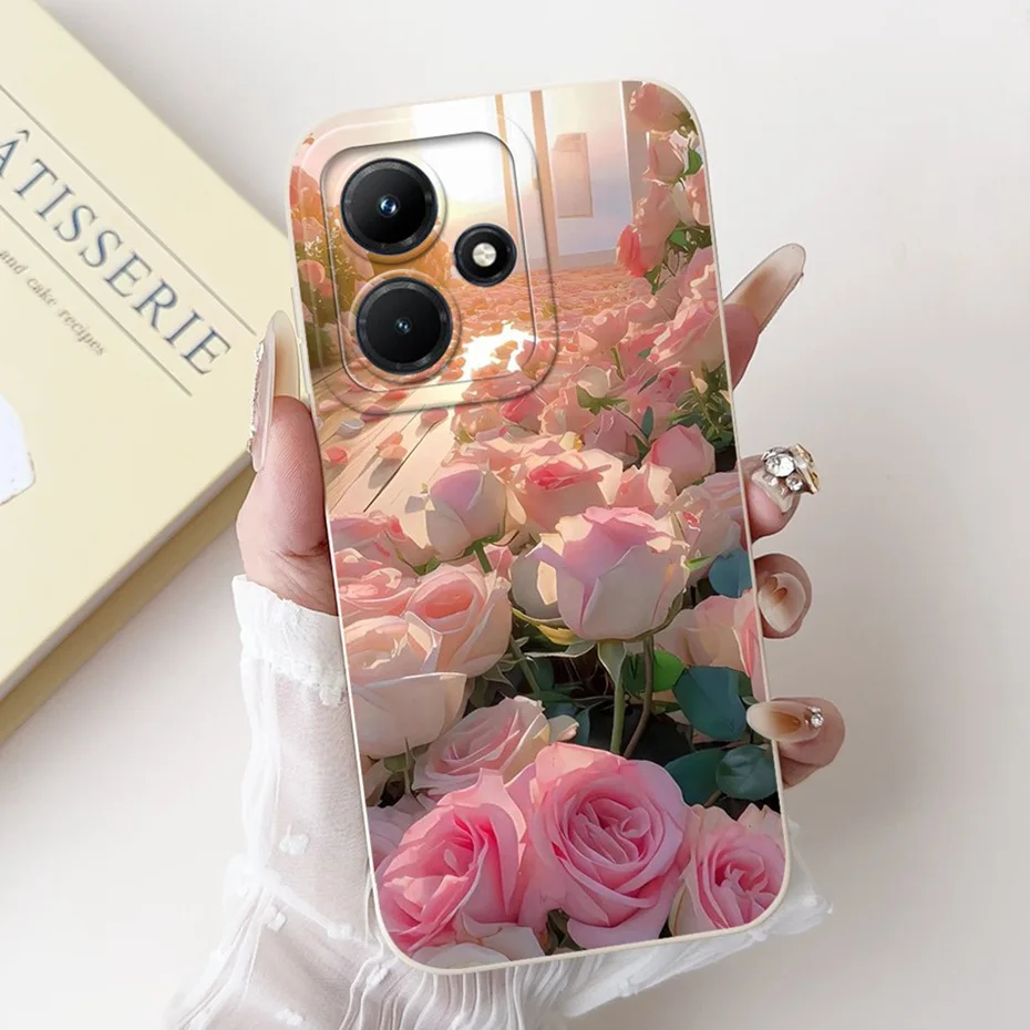 Chic Lens Protective Soft Silicon Phone Case with Cute New Design