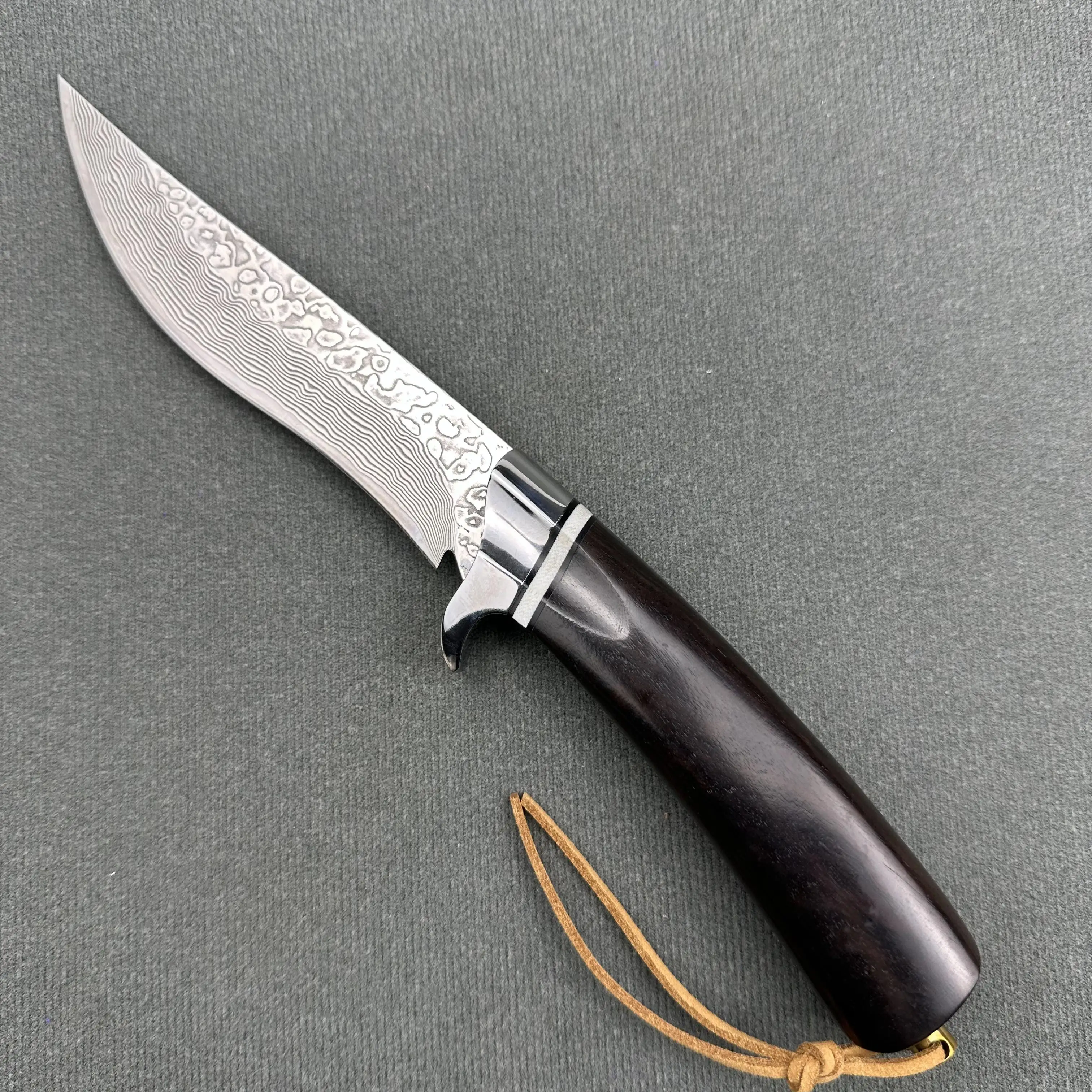 https://ae01.alicdn.com/kf/S4d618e4786974b5ca5d40a3d466b701fP/Top-Handmade-Damascus-VG10-Steel-Bowie-Knife-Sandalwood-Handle-Premium-Leather-Sheath-Outdoor-Hunting-Bushcraft-Boning.jpg