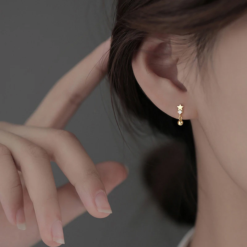 2 Pezzi Minimal Crystal Star Ear Studs Orecchino Donna Coreano Helix Studs Tragus Cartilagine Piercing Jewelry