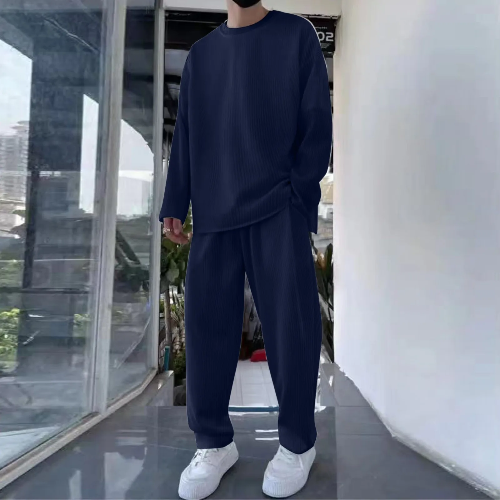 Men's Autumn And Winter Tracksuit Fashion Solid Color Long Sleeve Round Neck Blouse And Loose Pocket Trousers Two Piece Suit