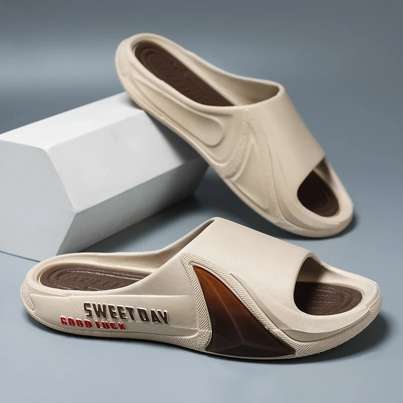 

New Men Indoor Outdoor Slippers Slides Beach Sandals Trend Soft Bottom Home Slippers Men Casual Shoes Men Flip-flops Sandals
