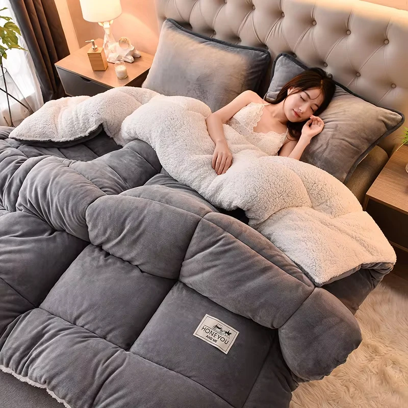 Lamb Fleece Comforter 1