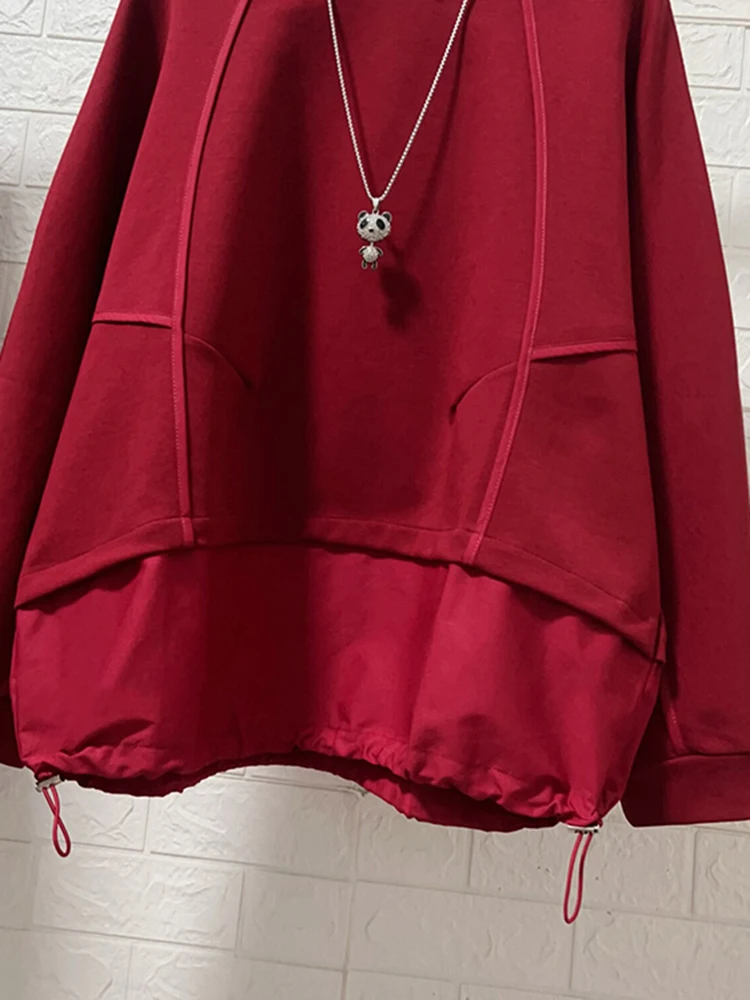 EAM Red Spliced Drawstring Hem Sweatshirt New Round Neck Long Sleeve Women Big Size Fashion Tide Spring Autumn 2026 30A5350