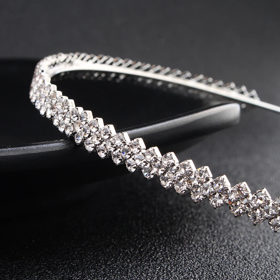 Fashion Rhinestone Bridal Tiara Headpiece Silver Color Crystal Wedding Hair Accessories Women Birthday Party Rhinestone Crowns Bridal Hair Accessories