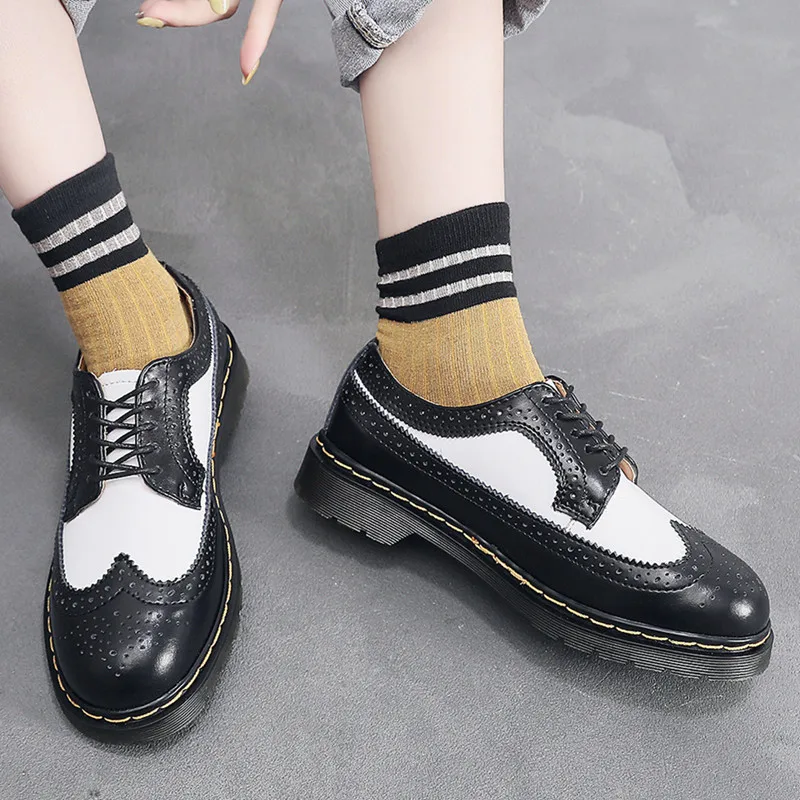 British Style Spring Retro Split Leather Women's Brogue Shoes Female Perforated Ornament Oxfords Round Toe Dress Flats 35--46