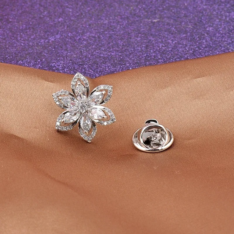 

Design Chic Korean Version of The New Fashion Niche Anti-slip Buckle Popular High-end Sense of Mini Brooch Jewelry