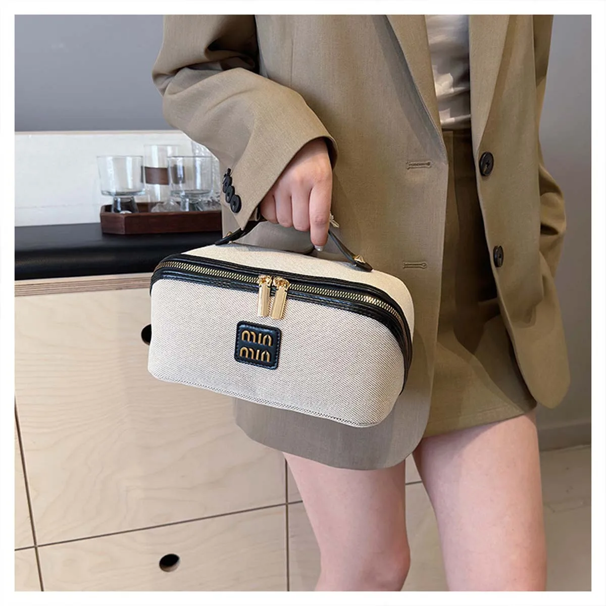 Makeup bag - Retro light luxury minimalist canvas handbag for storage large capacity high-end feel skincare and toiletries bag 3