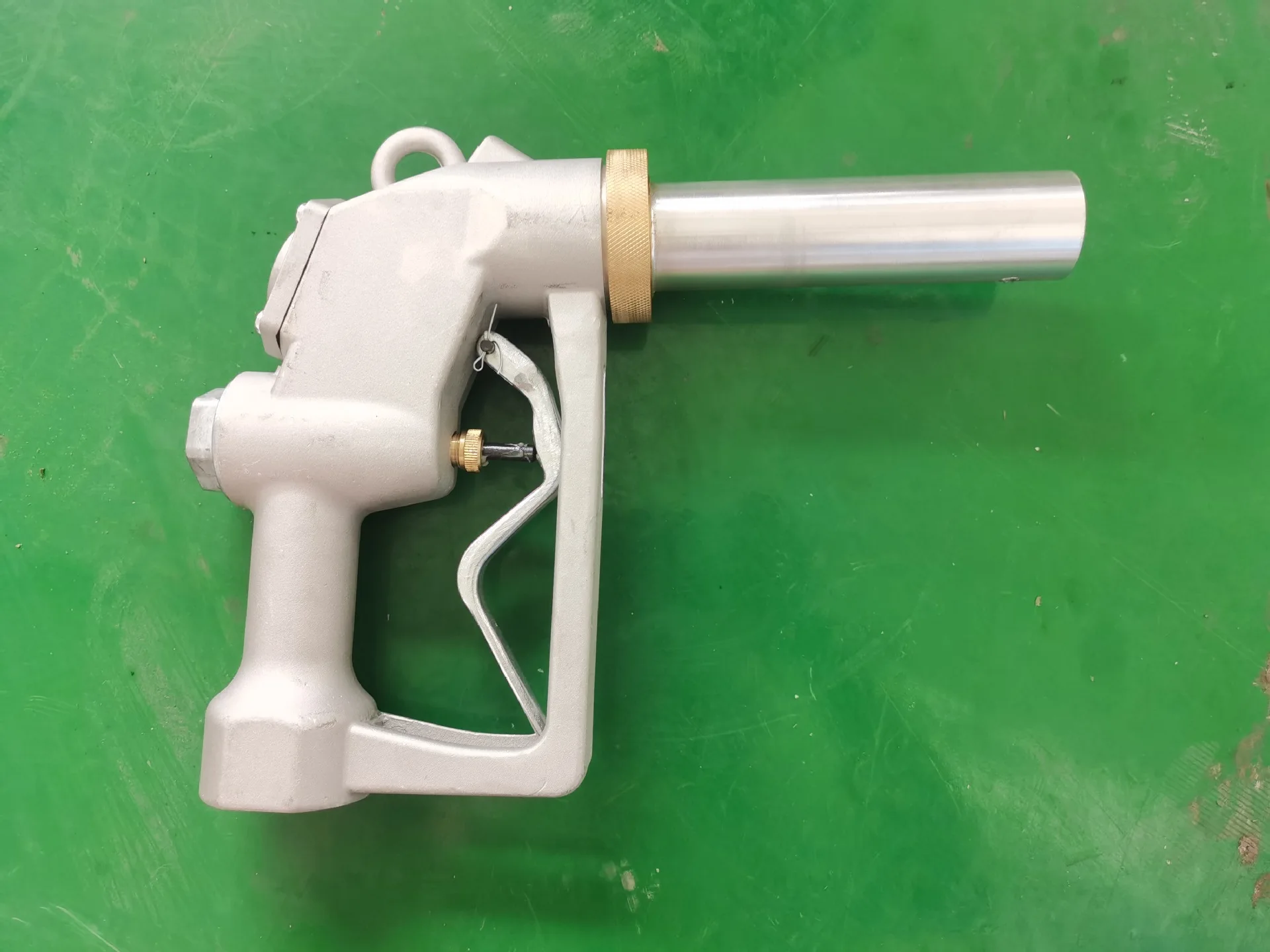 AC-200 Oil Drum Can Automatically Jump Refueling Gun 1.5-inch Self Sealing Refueling Gun Large Caliber High Flow Diesel Gasoline
