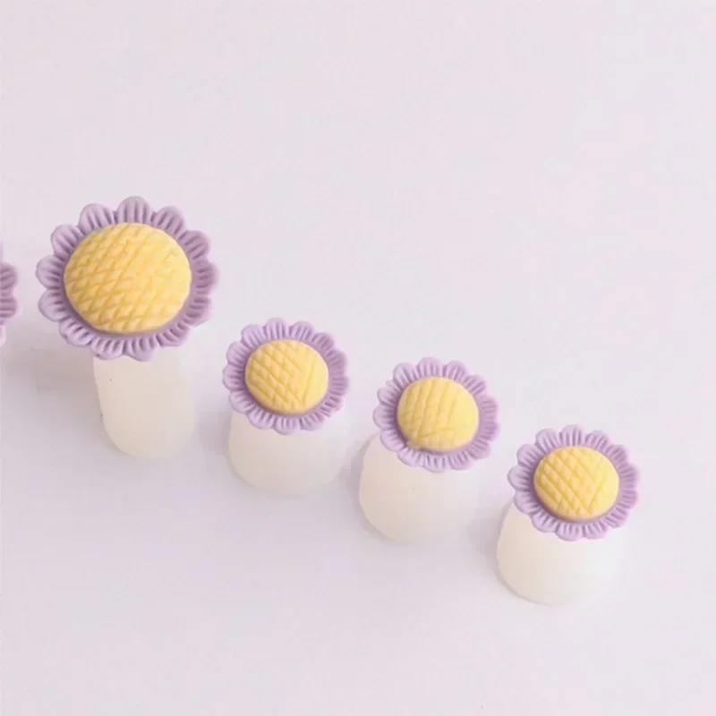 Toe Separators Set 1/8PCS Nail Polish Pedicure Spacers Spreaders Stretchers Polish Guards Toe Spacers for Feet toe separators toe spreader finger toe separator