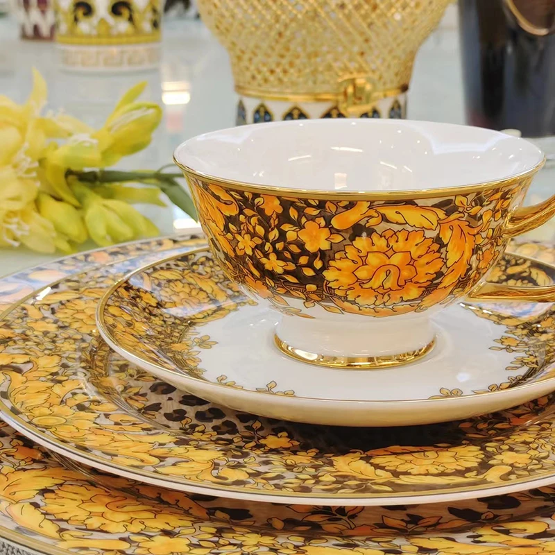Golden Edge Luxury Tableware Set, Western Dinner Plate, Steak Flat Tray, Bone China Dinnerware Set, Coffee Cup, 10 ", 8"