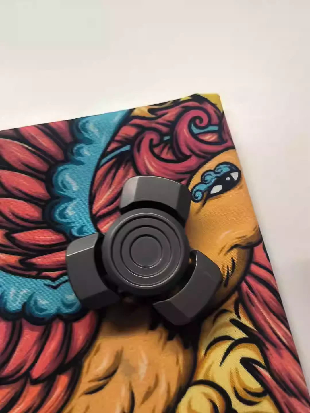 

Titanium mod ergo Huishi washing fingertip gyroscope EDC