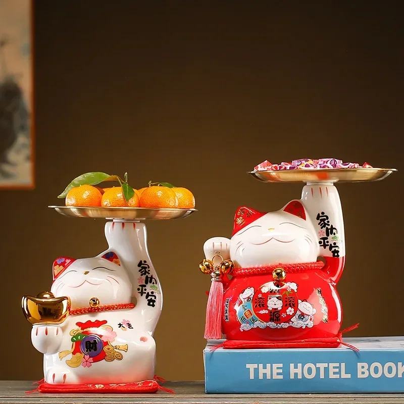 

Керамическая тарелка для хранения ключей «Кот удачи»