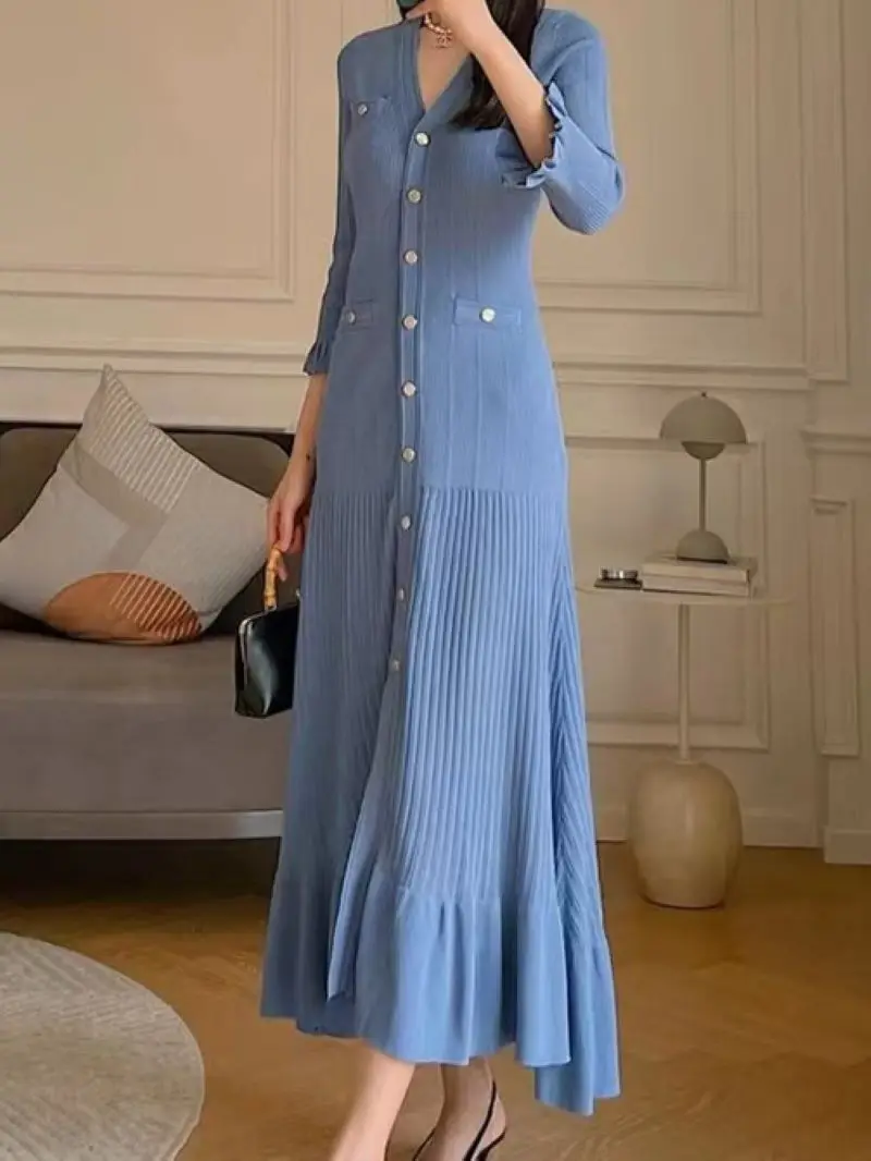 

Женское трикотажное платье с оборками, голубое однобортное облегающее платье миди с V-образным вырезом и длинным рукавом, лето 2024