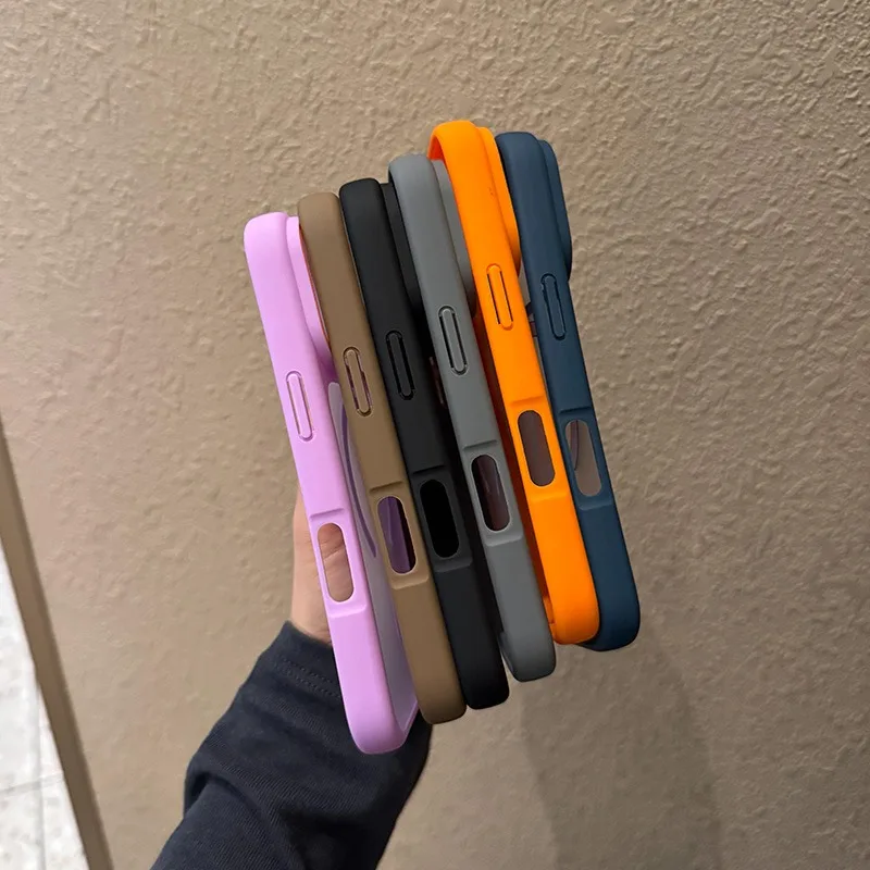 Translucent Matte MagSafe-Compatible Double Color Contrast Case
