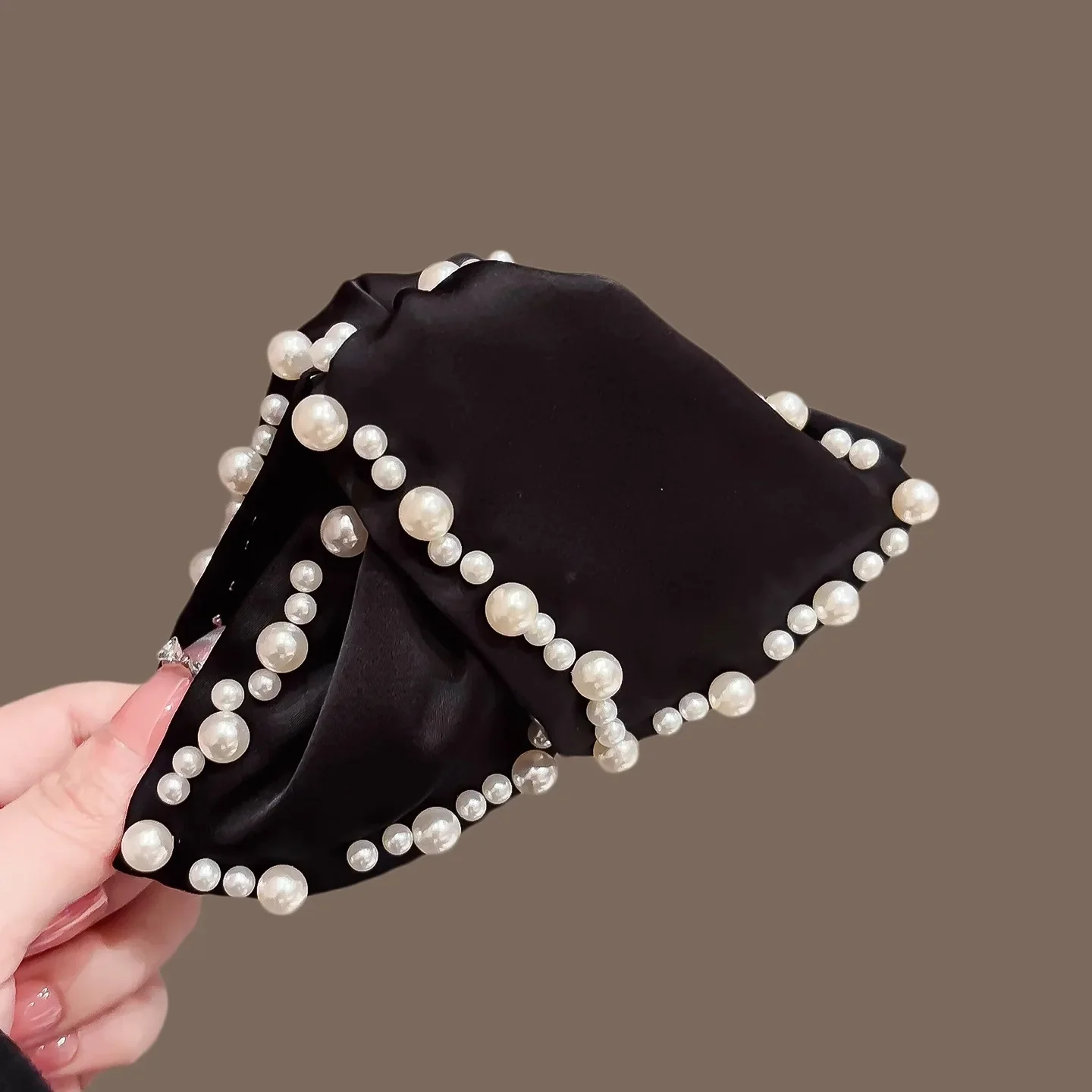 Neue High-end-Satin Perle Haar Clip Dreieck Haar Klaue frauen Hinterkopf Haar Grip Große Größe Koreanischen stil Haar Zubehör – Detail 7