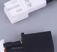 Vue de côté de la batterie de remplacement pour mini drone, épaisseur fine