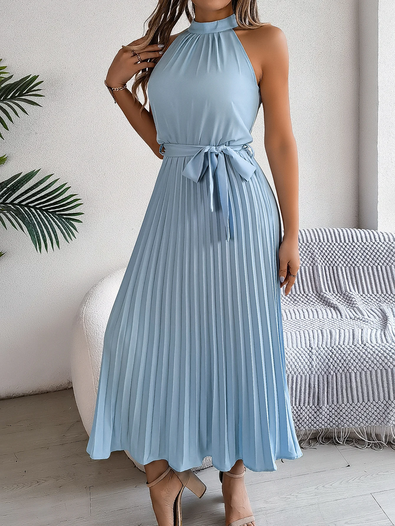 Sleeveless Pleated Long Dress for Women
