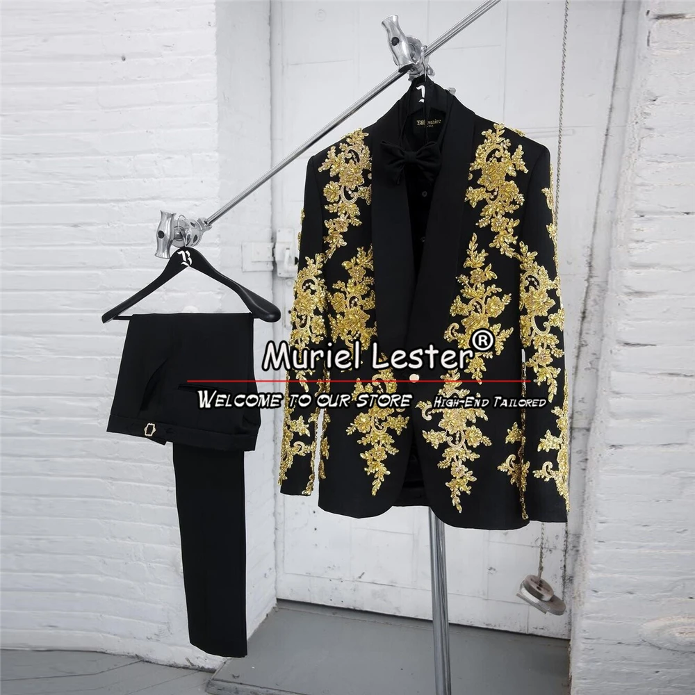 Abiti da uomo per matrimonio Appliques d'oro smoking da sposo con perline set da 2 pezzi Blazer da uomo per feste d'affari Trajes Elegante Para Hombres