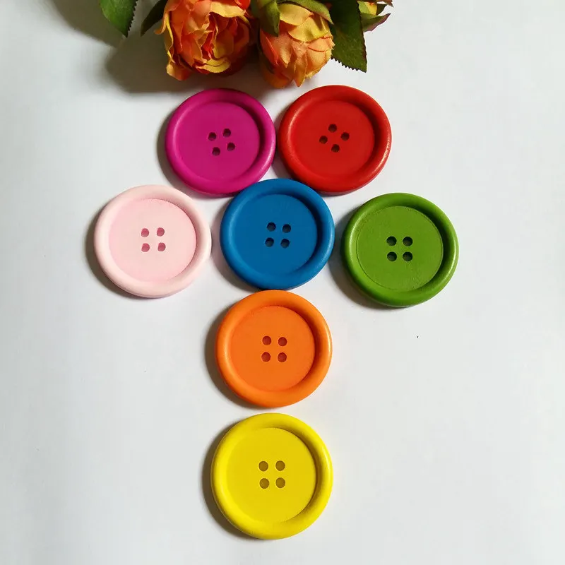 飾りボタン★4点セット 10pcs/lot 40mm 4 Holes Big wooden buttons garment