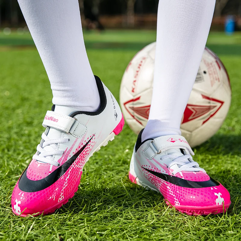 Childrens Football Shoes Ultralight TF Soccer Shoes for Kids Non-slip Grass Training Soccer Cleats Boys Girls Football Sneakers