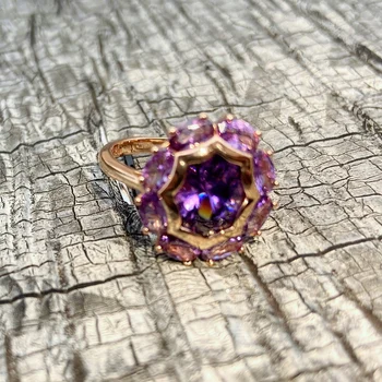 UE Vintage Fashion Creative Moonlight Stone Hollow Finger Rings For Women Jewelry New 1